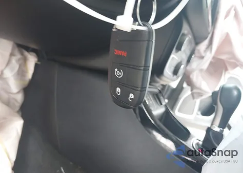 2019 Jeep Compass Limited Fwd z USA, uszkodzony, nr VIN 3C4NJCCB1KT711312